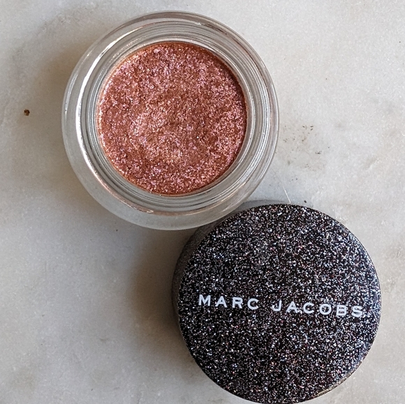 Marc Jacobs eyeshadow in shade On Brand