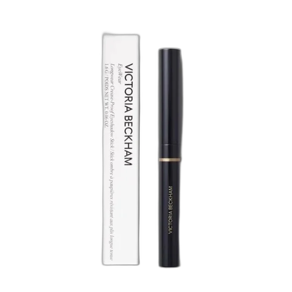 Victoria Beckham Pearl Highlight