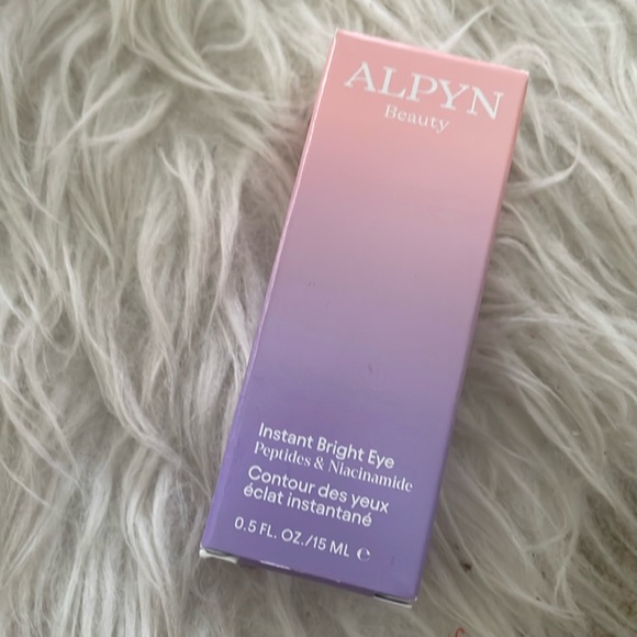 Alpyn Instant Bright Eye Peptides & Niacinamide