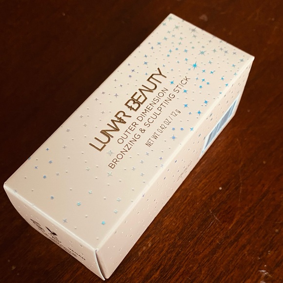 Lunar Beauty Bronzer Stick- Light