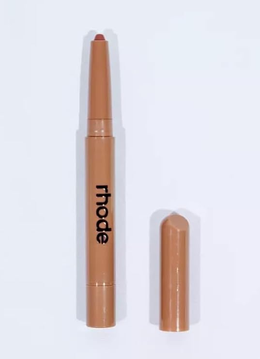 Rhode Peptide Lip Shape in Lunge