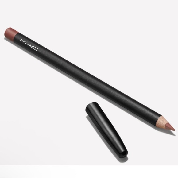 MAC lip liner in Cool Spice