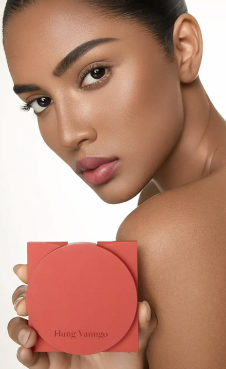 Hung Vanngo tansculpt bronzer