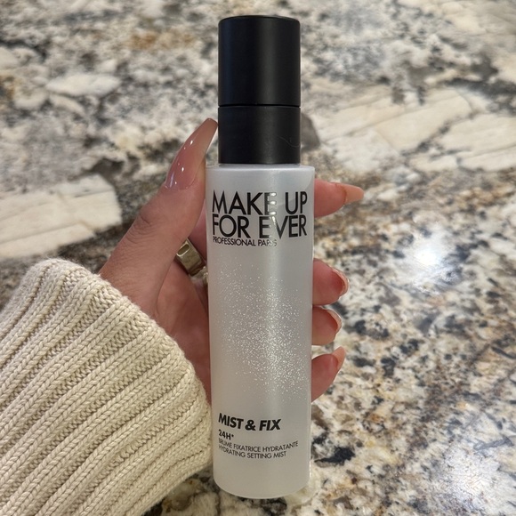 Makeup Forever setting spray
